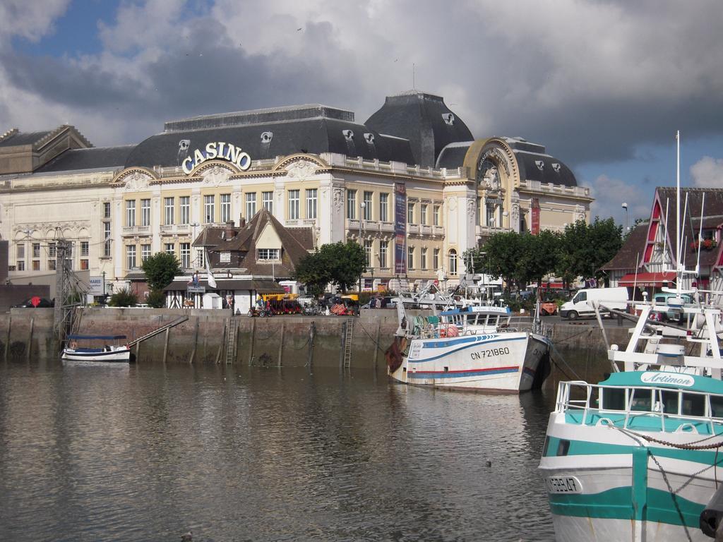 Les Studios Saint Germain Trouville-sur-Mer Ngoại thất bức ảnh